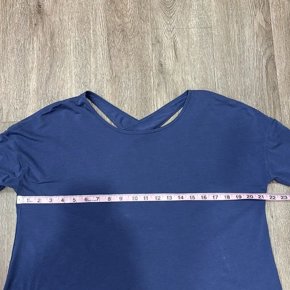 Lululemon Cross Back Long Sleeve Shirt. Size L. - Picture 4 of 5